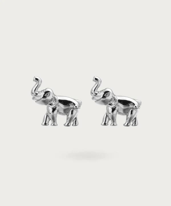 Empreinte majestueuse de l'éléphant sur métal raffiné