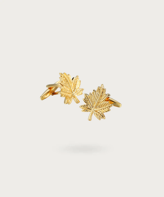 Bouton de manchette détaillé avec feuille d'érable