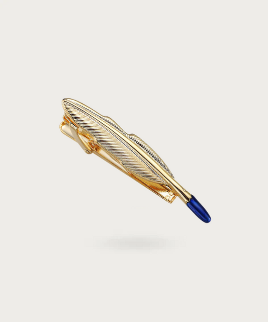 Pince à cravate Plume Royale avec plume en argent ou or et embout bleu